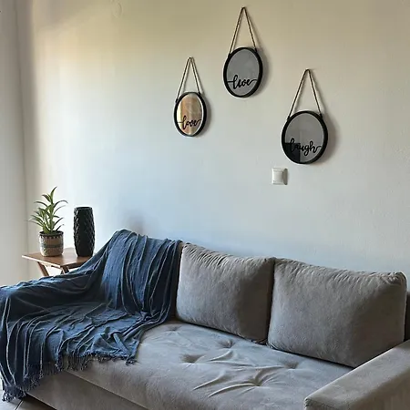 شقة Neoria